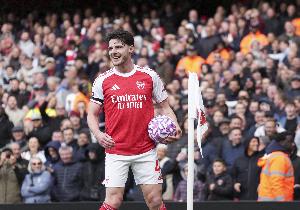 文班VS亚历山大！MVP前三在分区决赛打抢七 82年伯德J博士后首对